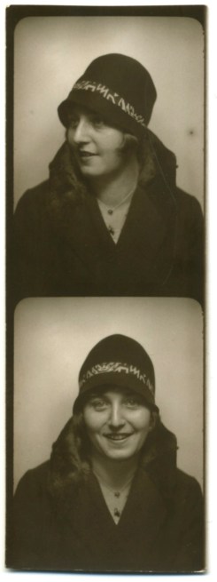 photoboothGermanGirlOriginal04