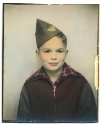 photoboothBoyinMilitarycap02