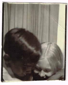 photoboothDonna-MeCarlos1969