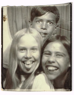 photoboothDonna-MeCarlosBessie1969