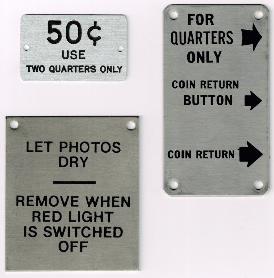 photoboothMachineSignsMetal