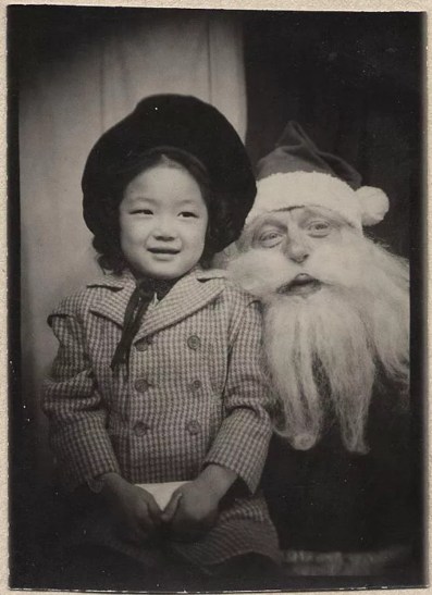 photoboothFatherXmasDon'tOwn