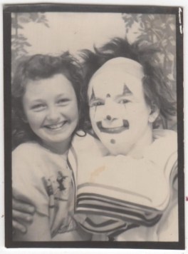 photoboothClownNotmine01