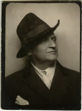 photoboothGermanGentleman01